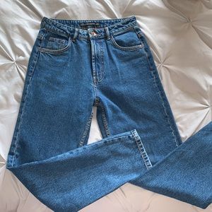 Zara High-rise Mom Jean!